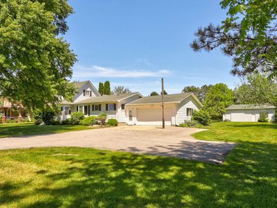1305 S Gera Rd
