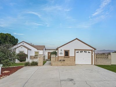 9465 Emerald Grove Ave