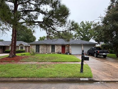 15922 Dunmoor Dr