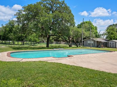 117 WEST LN