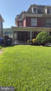 1742 Mineral Spring Rd