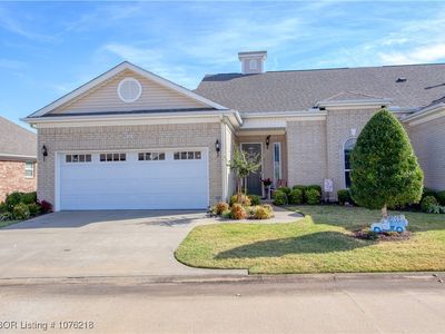 16 Jeffrey Way