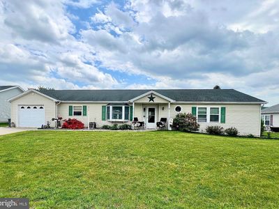 344 Towpath Ln