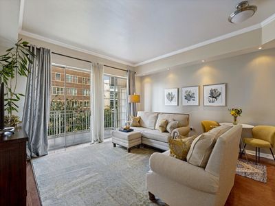 3225 Turtle Creek Blvd APT 318