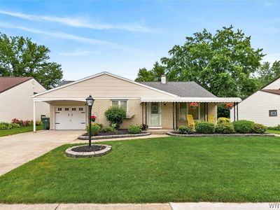 114 Chateau Ct