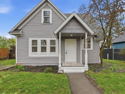 2313 E 5th Ave
