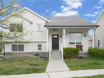 3197 E Snowy Owl Rd