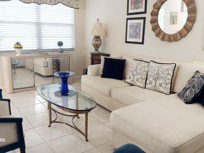2067 Ainslie Drive