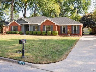 4124 Johnstown Dr