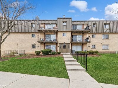 573 Fairway View Dr APT 2B