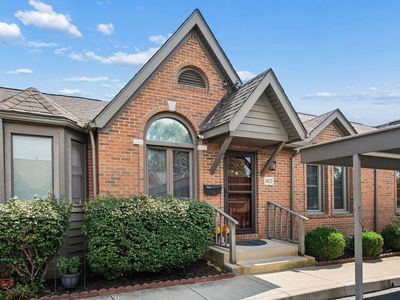 1402 Pegwood Dr