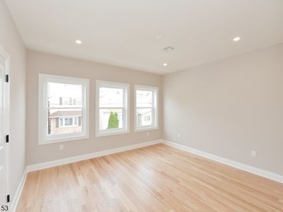 49 Center St