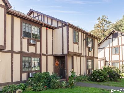 153 Foxwood Close #153