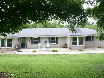 424 Old Mill Stream Ln