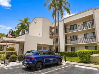 10830 W Clairmont Cir #206