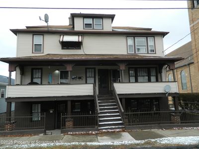212 Smith St