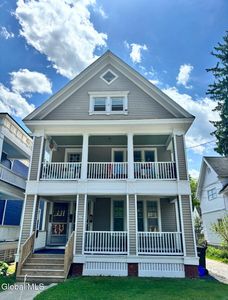 78 Pinewoods Avenue