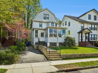 324 Academy St