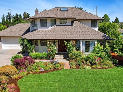 3912 Brigadoon Drive SE