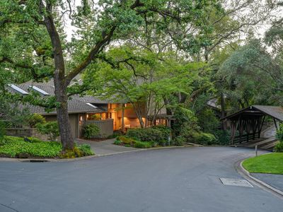 18 Covered Bridge Rd