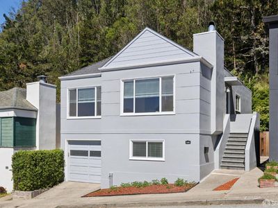 640 Panorama Dr