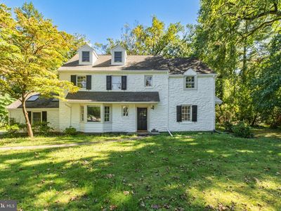 427 Cotswold Ln