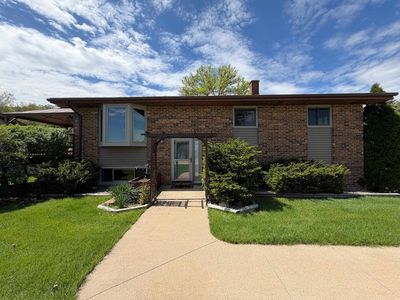 21853 Kings Row