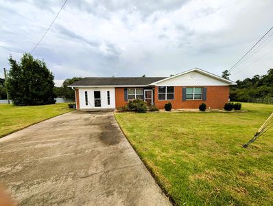 Property at 1608 Bel Air Cir, Douglas, GA