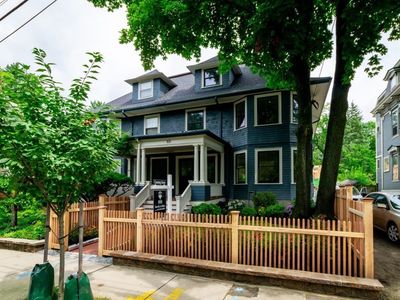 109 Lake View Ave