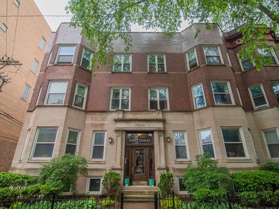 1017 W Dakin St APT 1