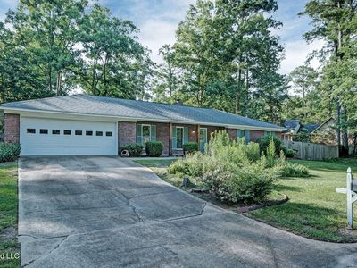 708 Benwick Dr