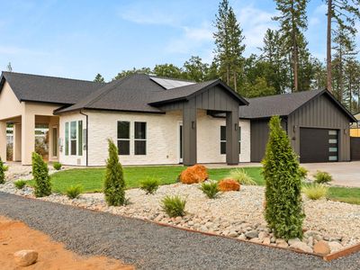 451 Sunset Dr