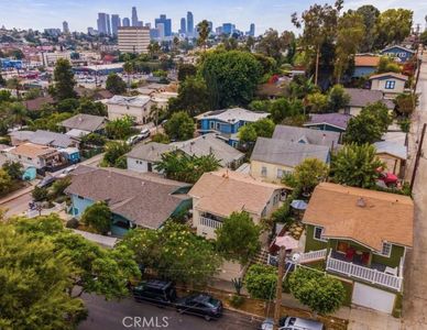 2210 Scott Ave