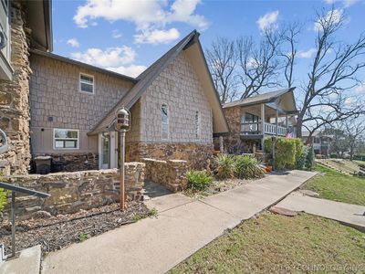 10 Fort Scott Ln #10