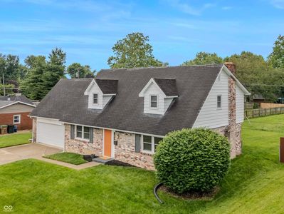 3232 Fairlawn Dr