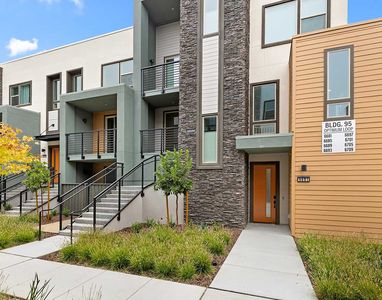 Plan 5 Plan, Lotus at UrbanOak