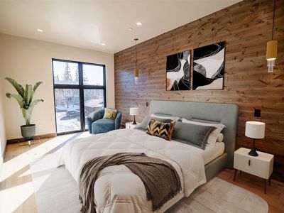 220 E 2nd St Suite 201