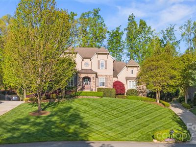 9927 Clarkes View Pl NW