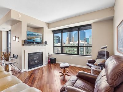 500 E Grant St APT 1902
