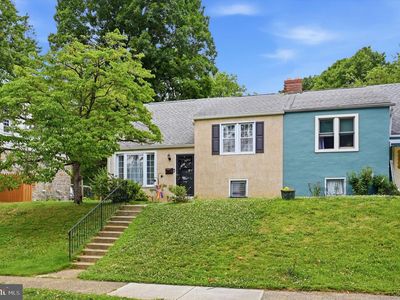 804 E Cathedral Rd