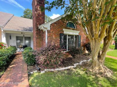 393 Edenbrook Dr