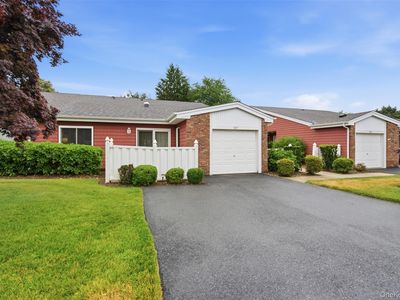 606 Flair Court W