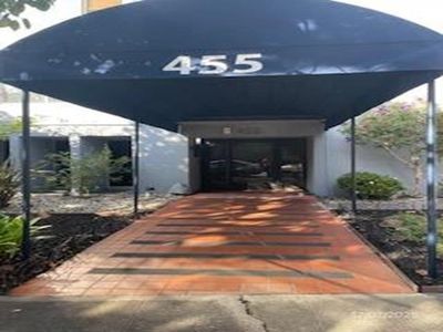 455 Crescent St APT 312