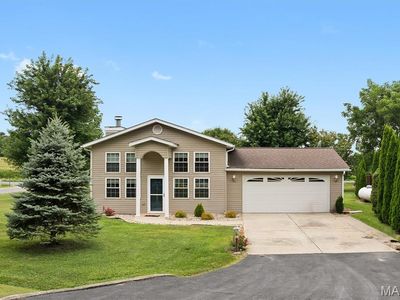 22017 Panorama Dr