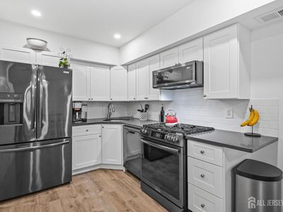 67 Galewood Dr APT B