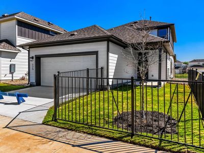 175 International St