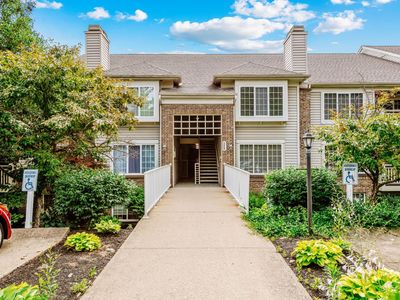 9860 Regatta Dr Unit 305