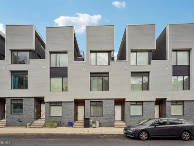 717 Fairmount Ave