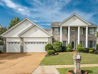 909 Oxford Trail Dr