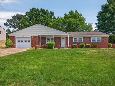 4768 Christopher Arch